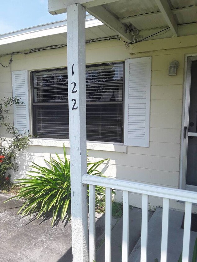 Primary Photo - 2 Bedroom duplex with garage, Washer and D...