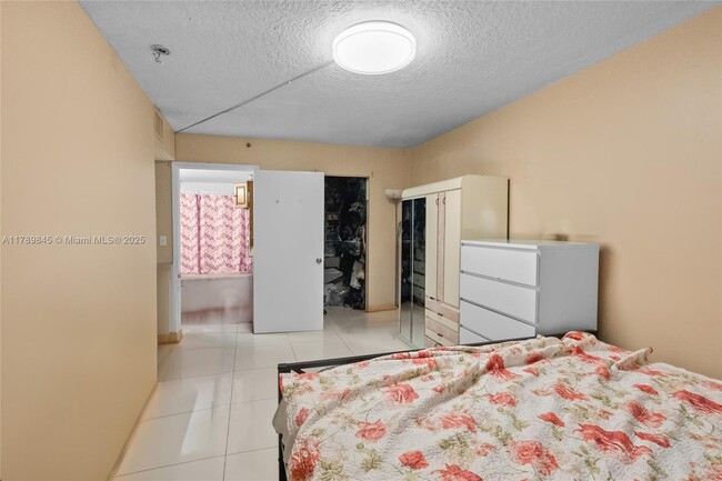 Foto del edificio - 104 SW 9th St