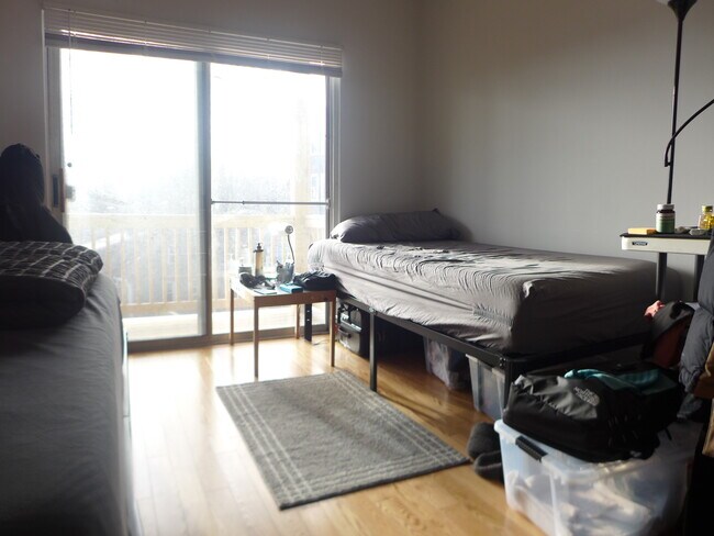 Foto del edificio - 114 Sheridan St