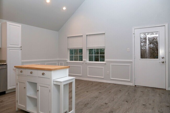 Building Photo - 7311 FM 1886