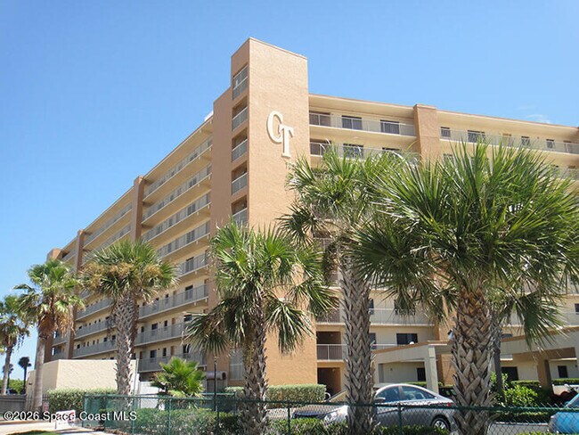 Foto del edificio - 7520 Ridgewood Ave