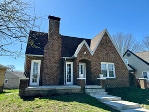 Building Photo - 2355 Dahlen Ave