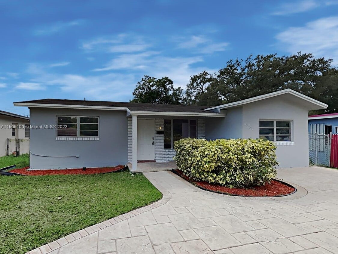 6304 Cleveland St, Hollywood, FL 33024 House Rental in Hollywood, FL