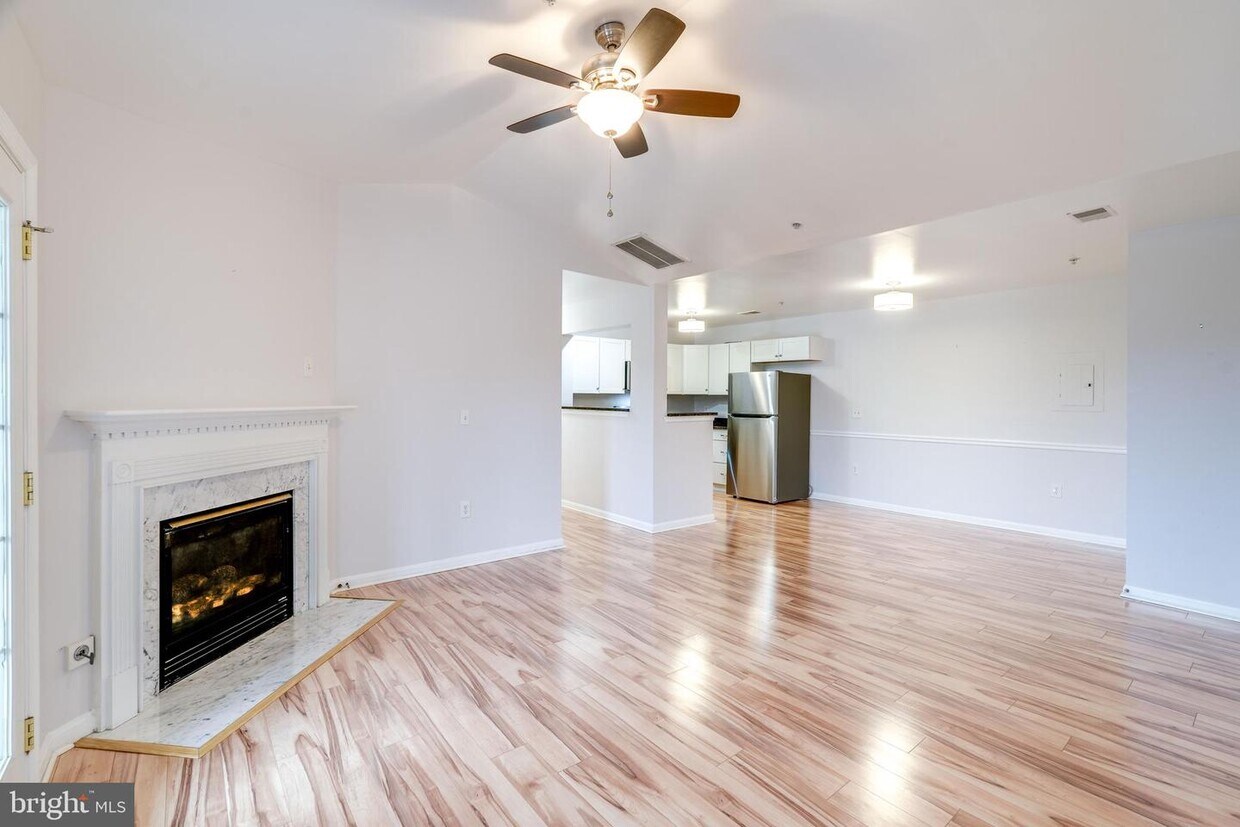 45482 Westmeath Way Unit H 31, Great Mills, MD 20634 Room for Rent in