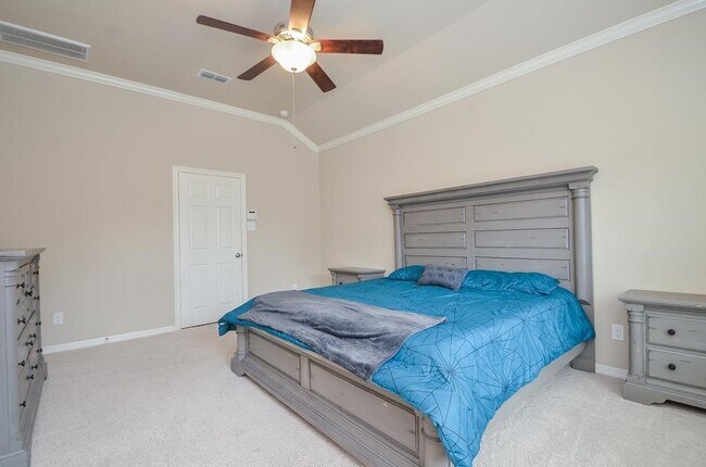 Foto del edificio - 3534 Chestnut Grove Ln