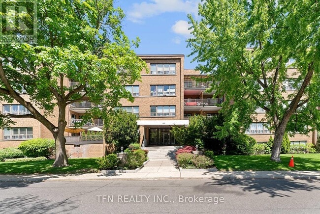 Building Photo - 24-324 Shallmar Blvd