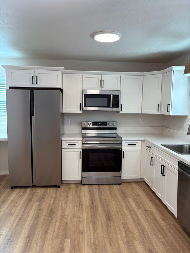 Foto del edificio - New Construction 3-bedroom, 2-bathroom tow...