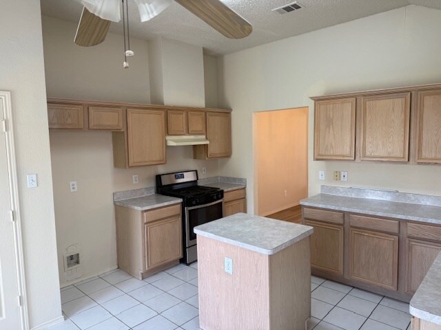 Foto del edificio - 2110 Bay View Dr