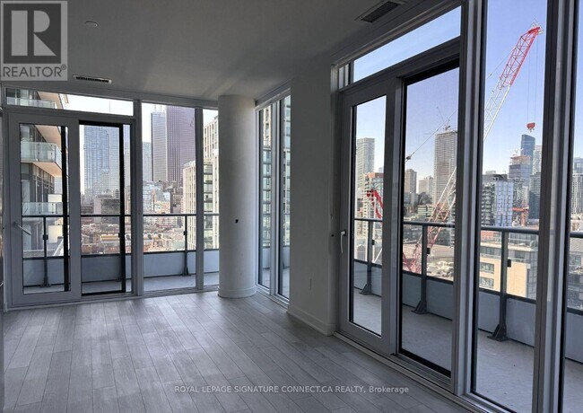 Building Photo - 70 Princess St