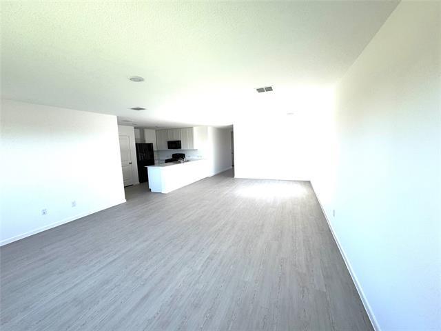 Foto del edificio - 5308 Agalinis Ave