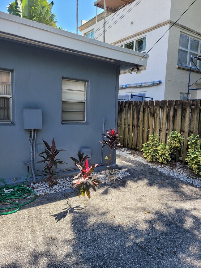 Foto del edificio - 400 SW 7th St