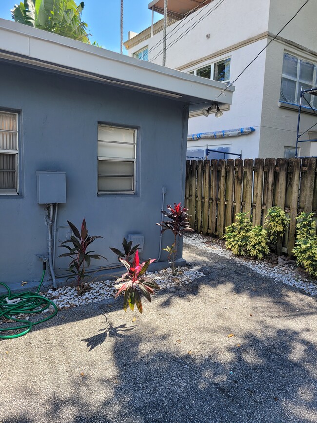 Photo - 400 SW 7th St House