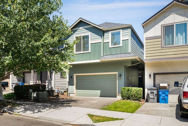 Foto del edificio - Charming 3BD/2.5BA Home in Desirable Woodr...