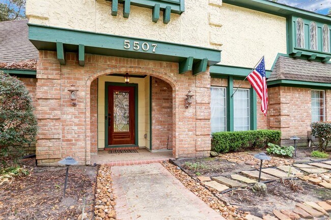 Building Photo - 5507 Spanish Oak Dr