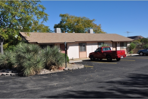 Building Photo - 1641 E Aspen St