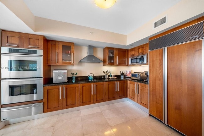 Foto del edificio - 3301 NE 183rd St