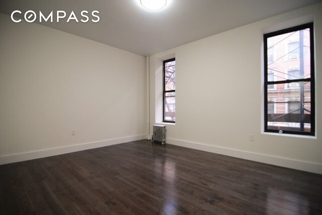 Building Photo - 352 W 115th St