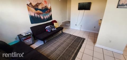 Building Photo - 2 br, 2 bath  - 812 W Carolina St Apt 8