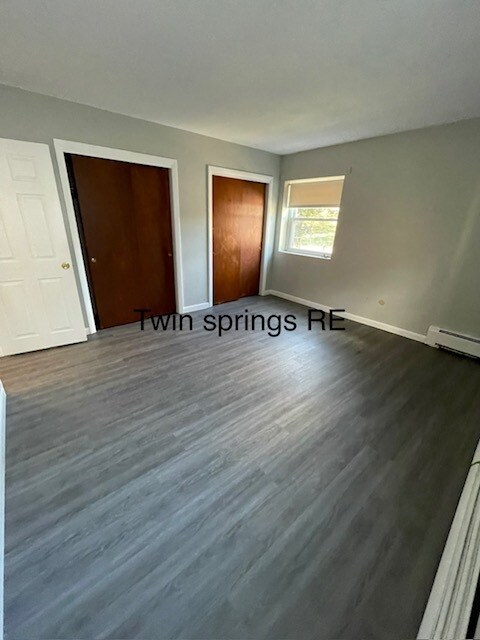 Foto del edificio - 250 Spring St