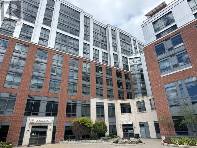 Photo du bâtiment - 11211 Yonge St