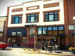 Building Photo - 535 SW 6th St