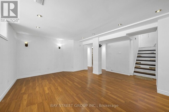 Building Photo - 7 Kemano Rd