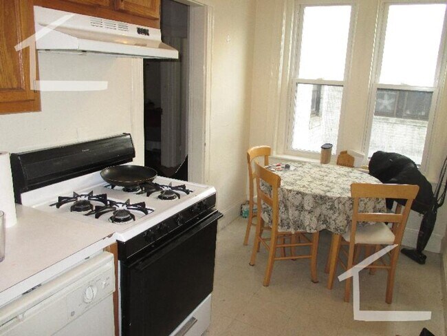 Building Photo - BU @ Packard's Corner 3-bed SEPT-2026