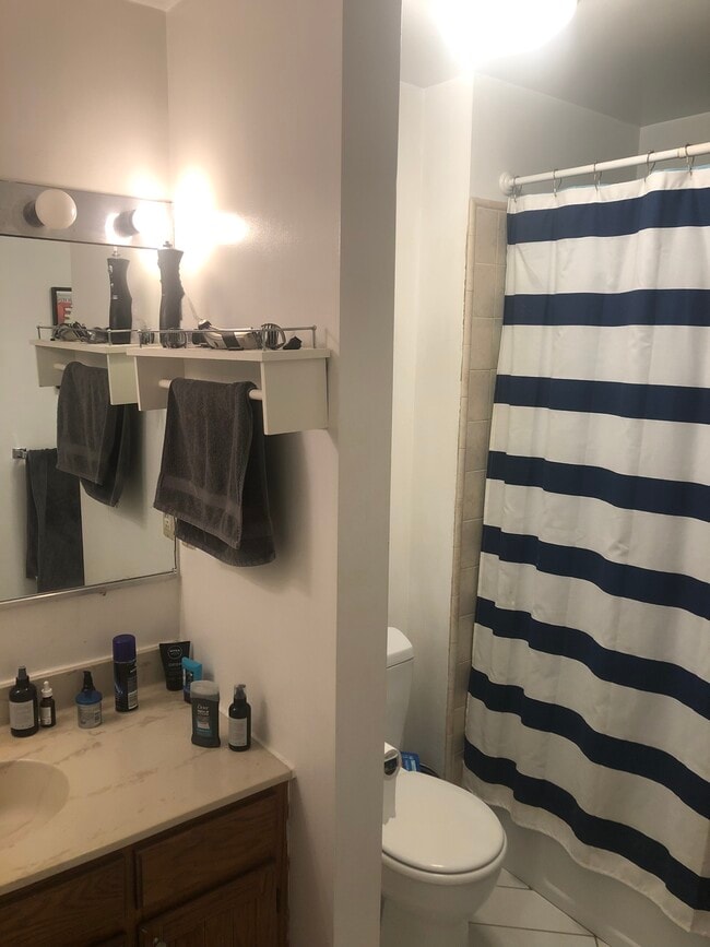 Bathroom - 1533 15th St NW