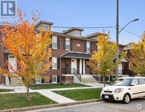 Building Photo - 717 St Antoine St