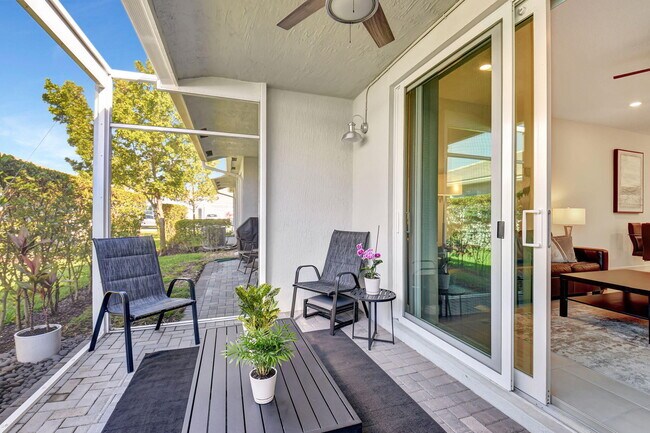 Foto del edificio - 14481 Highland Center Way