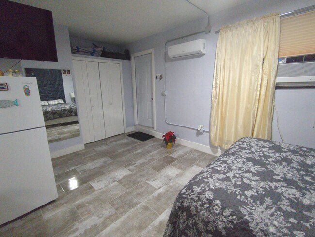 Foto del edificio - 901 SW 103rd Ct