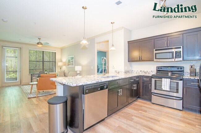Foto del edificio - 8451 Gate Pkwy W