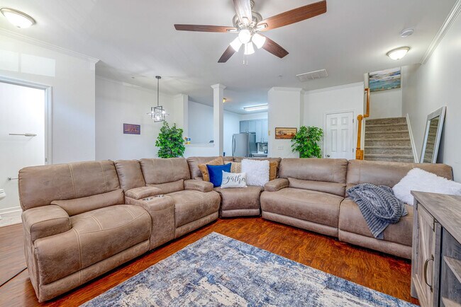 Foto del edificio - 2221 Raven Rd