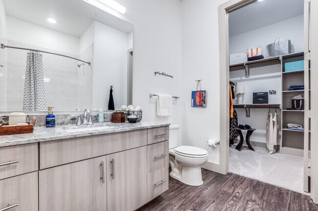 Foto del edificio - The Crosby at the Brickyard Apartment Homes