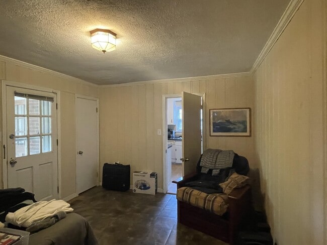 Building Photo - 4808 Fitzhugh Ave