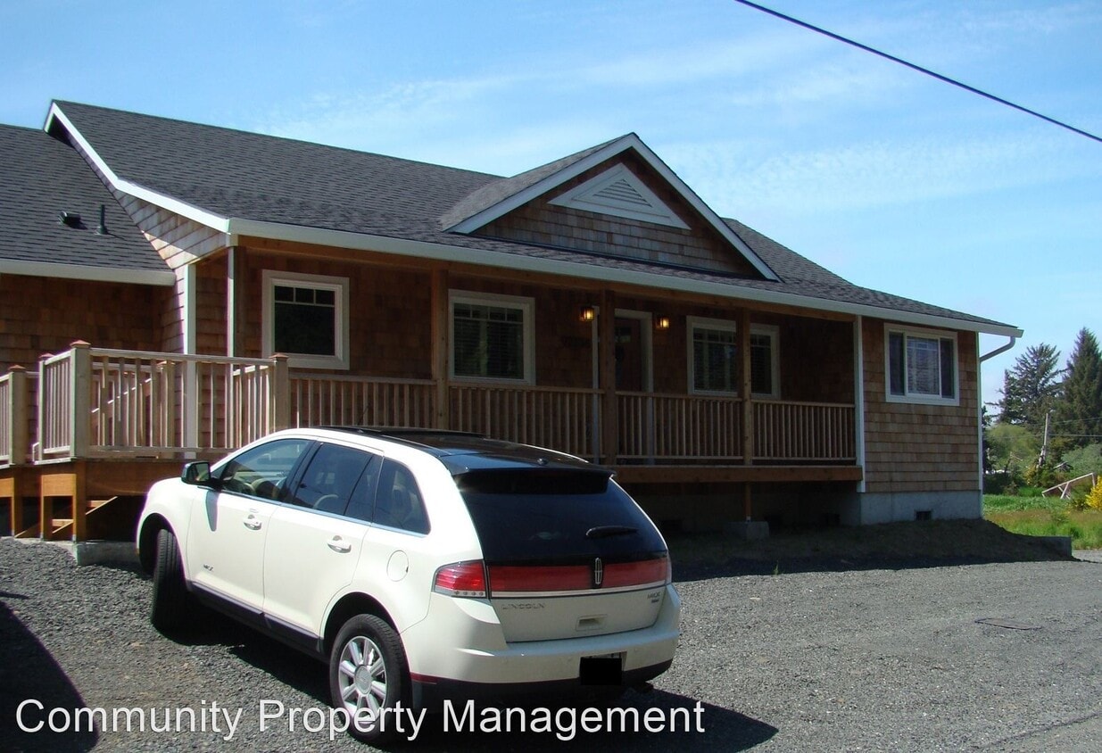 Primary Photo - 3 br, 2 bath House - 92338 Willow Rd.