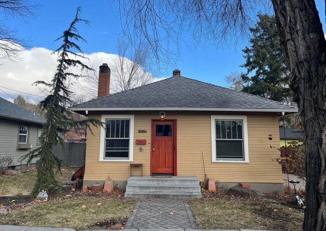 Foto del edificio - Refined North End Living: Historic 3-Bedroom Residence