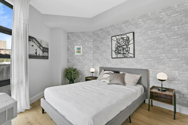Foto del edificio - 329 E 132nd St