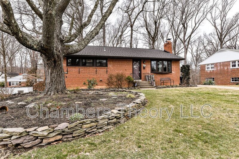 Foto principal - 5508 Inverchapel Rd