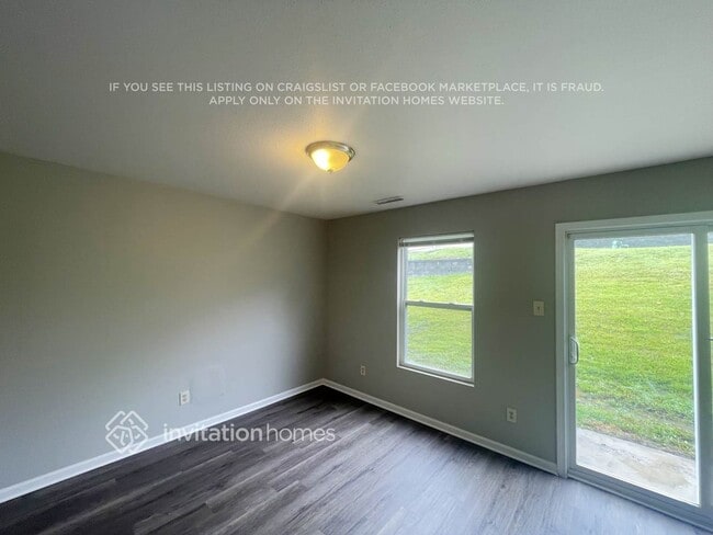 Building Photo - 952 Littleton Dr
