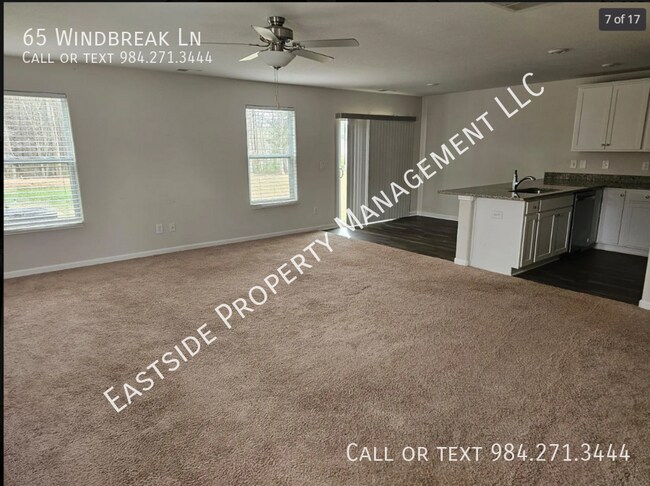 Foto del edificio - 65 Windbreak Ln