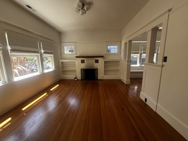Living room - 1639 Delaware St
