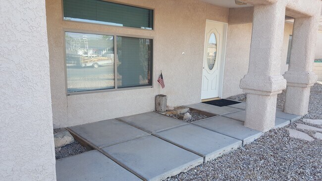 Building Photo - Avail Winter 2026-2027 Furnished Pool & Spa Home