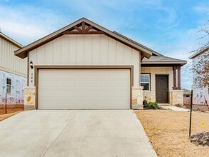 Building Photo - 388 Begonia St