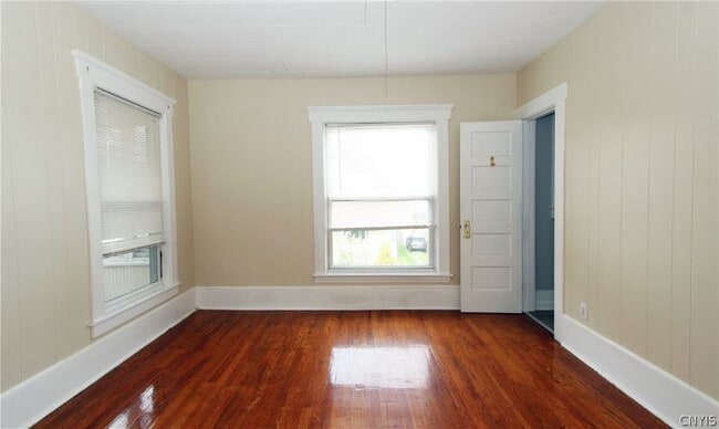 Building Photo - 250 N Collingwood Ave