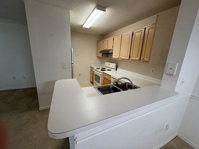 Building Photo - Oviedo Condo For Rent