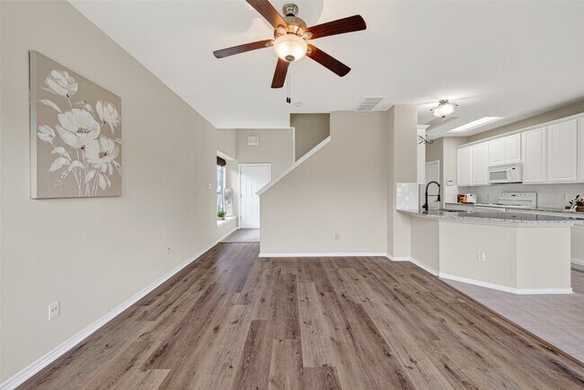 Foto del edificio - 16855 Carrollton Creek Ln