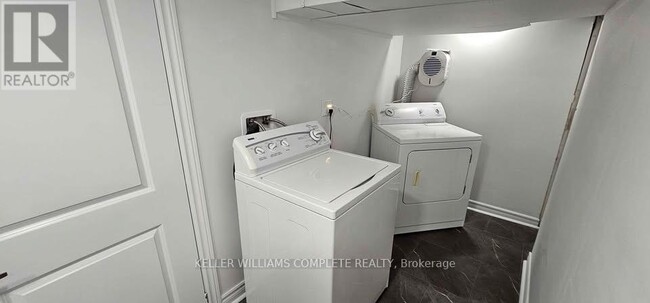 Building Photo - 6254 Churchill St