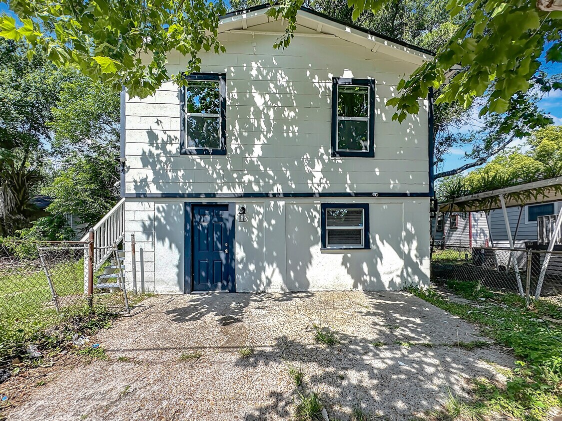 Foto del edificio - 844 Tyler St