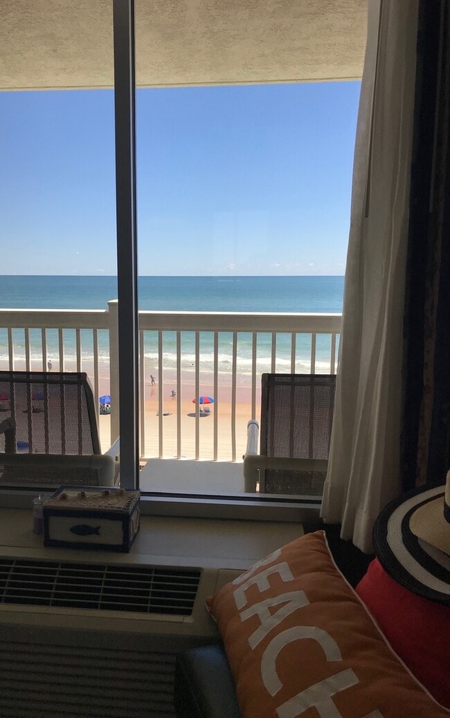 Ocean FRONT Studio! Amazing and must see! DEPOSIT-FREE Renting option thru OBLIGO! Deposit Altern... - Ocean FRONT Studio! Amazing and must see! DEPOSIT-FREE Renting option thru OBLIGO! Deposit Altern... Apartment